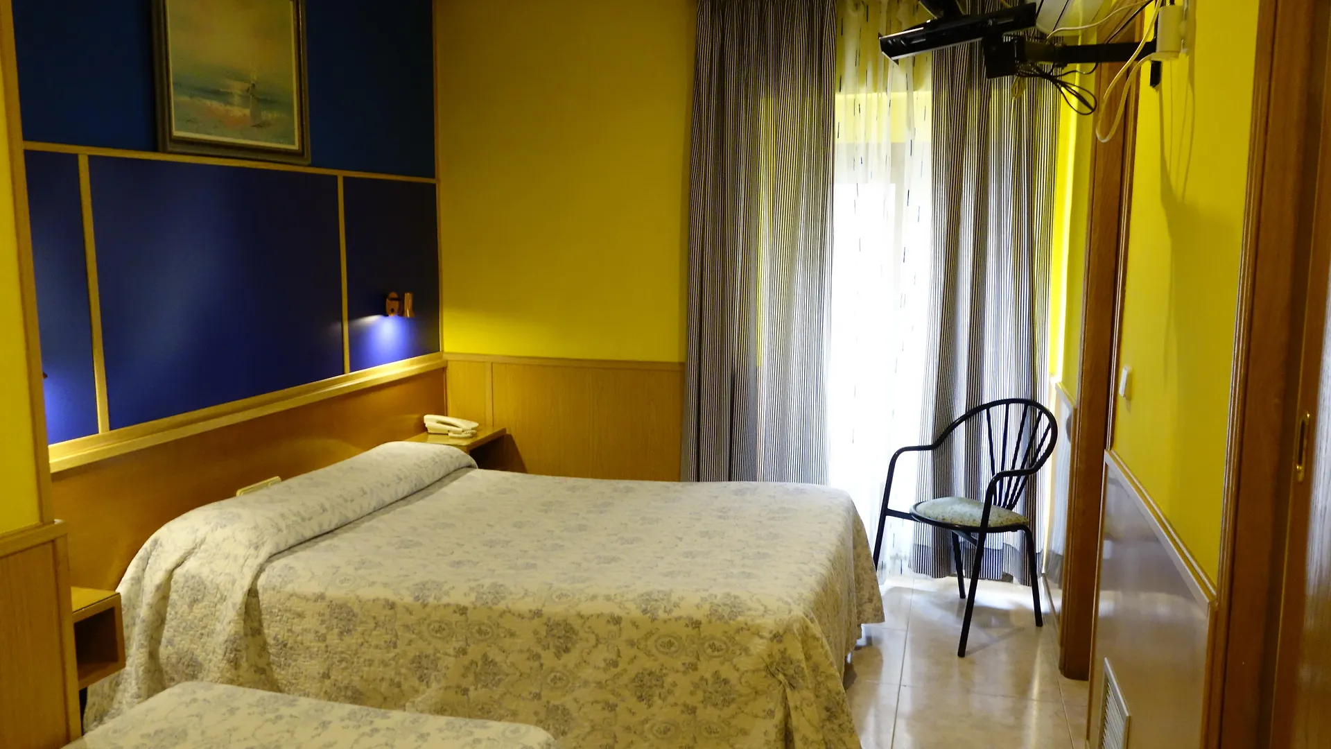 Trípolis Toledo Hotel