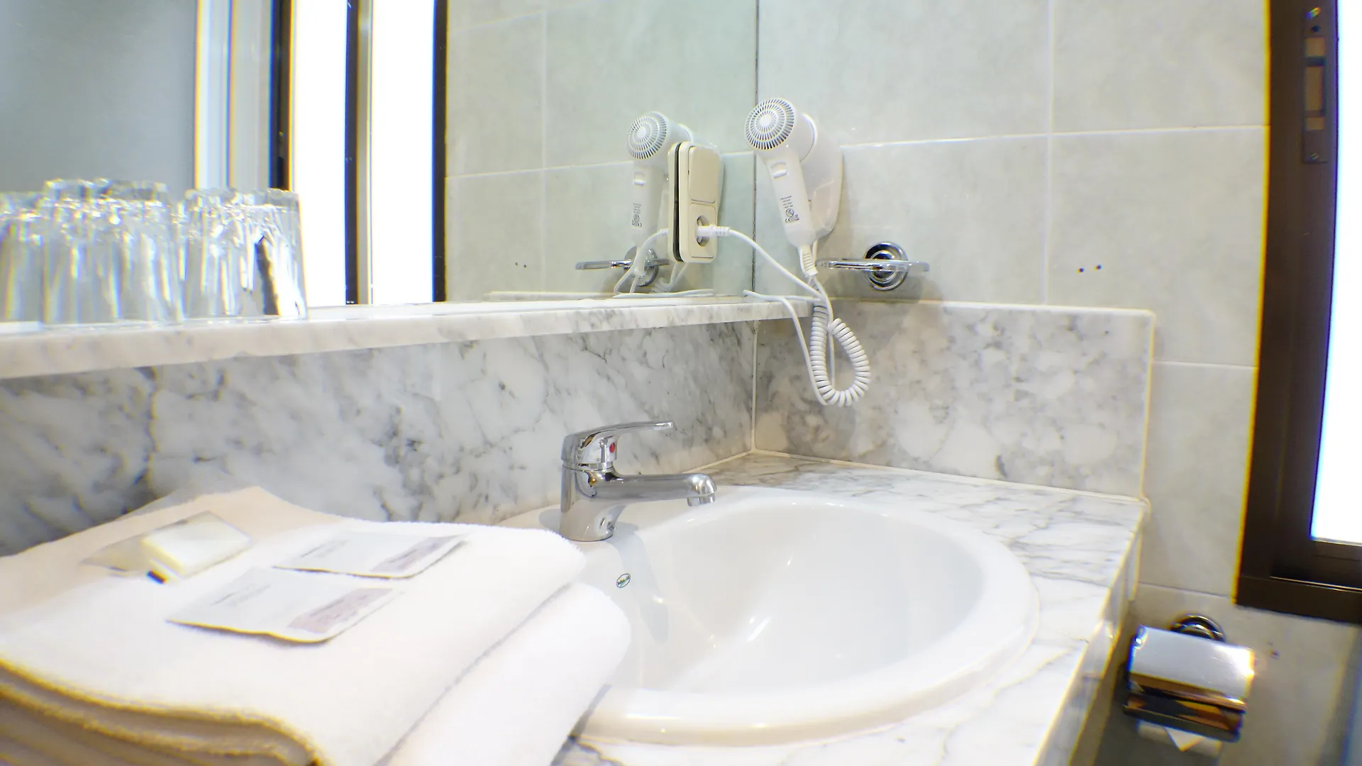 Tripolis Toledo Hotel Guest house