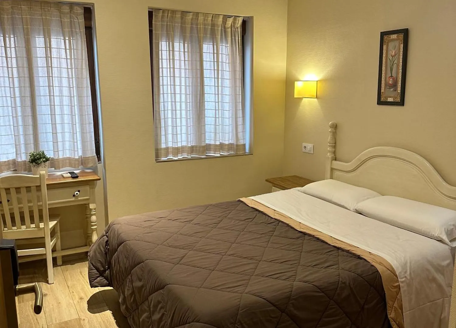 Casa de hóspedes Trípolis Toledo Hotel
